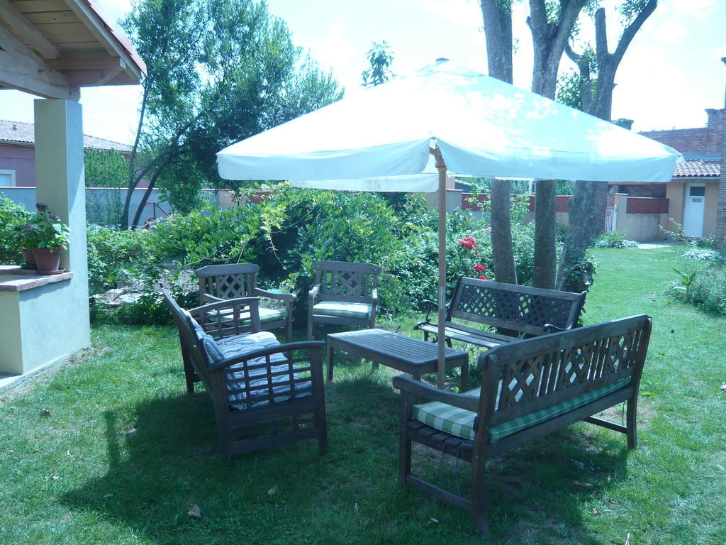 Le Soubiran Bed & Breakfast Berat Exterior photo